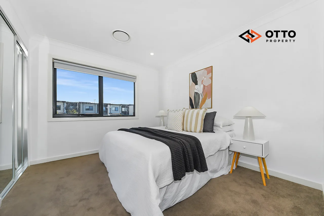8 Carriage Street Austral NSW 2179 — photo 12